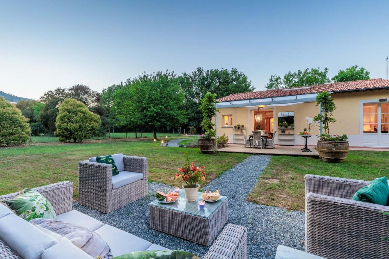 Villa Bassotta, A Charming Cottage 卢卡 外观 照片