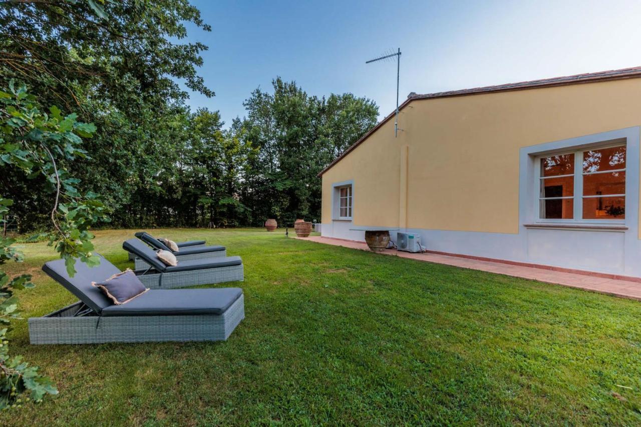 Villa Bassotta, A Charming Cottage 卢卡 外观 照片