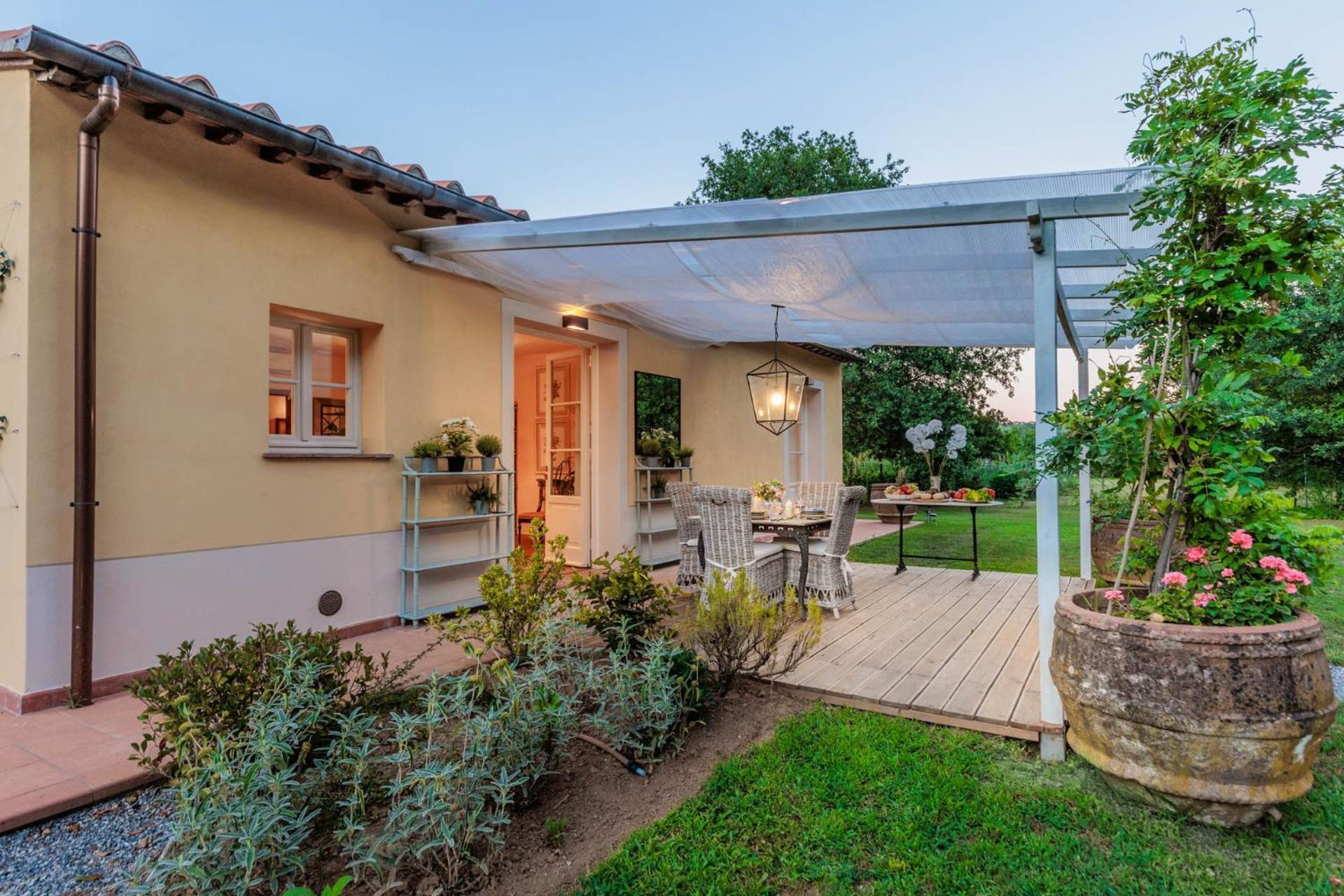 Villa Bassotta, A Charming Cottage 卢卡 外观 照片